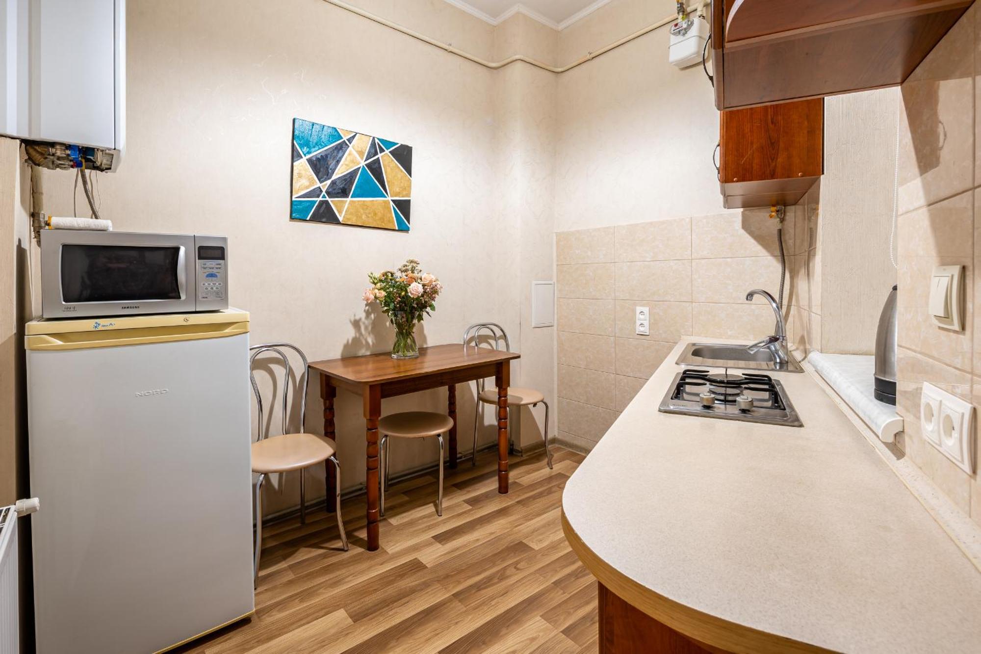 Apartment On Virmens'Ka Street 利沃夫 外观 照片